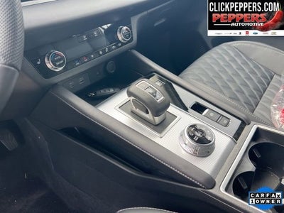 2024 Mitsubishi Outlander Plug-In Hybrid SEL